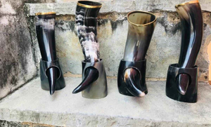Nuevo Soporte para Cuerno Vikingo Hecho a Medida, Cuernos de Búfalo Pulidos Ecológicos con Tallado Moderno para Uso Artístico y Coleccionable - Product Image 3