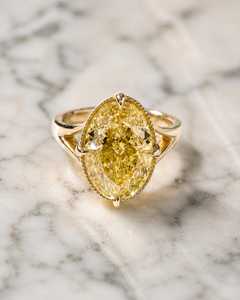 Anillo Solitario Ovalado de Moissanita Amarilla Brillante de 3CT para Mujer, Plata 925 Original con Rodio, Estilo Romántico, Regalo para Enamorados - Product Image 1