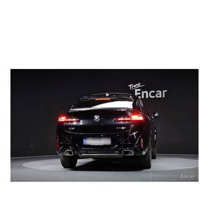 BMW X4 XDrive20i M Sport 2023 avec boîte de vitesses automatique, direction à gauche et caméra de recul, seulement 28 144 km ! - Product Image 4