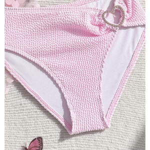 Conjunto de bikini de dos piezas con detalle en forma de corazón con incrustaciones de diamantes de imitación en el busto frontal que sirve como punto de atención lujoso. - Product Image 5