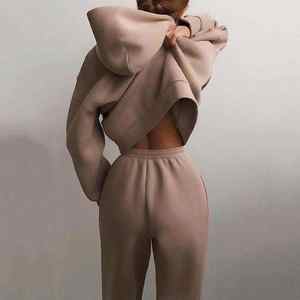 Ensemble Crop Top Zippé et Pantalon de Jogging Vintage Personnalisé – Tenue Streetwear Deux Pièces pour Femme – Survêtement - Product Image 4