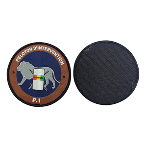 Parches Tejidos de Alta Calidad para Equipos Deportivos, Parches Redondos Bordados, Diseño Híbrido de León Gris - Product Image 4