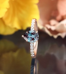 Bague de fiançailles en Alexandrite, argent sterling 925, couleur or rose, pierre précieuse changeante de couleur, bijoux de mariage élégants, cadeau pour femme - Product Image 3