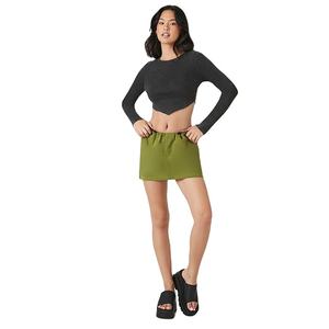 เสื้อเชิ้ตแขนยาวผู้หญิงทรงสลิมฟิตแฟชั่นลำลองดีไซน์ครอปขายดี ความยาวสั้น - Product Image 2