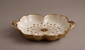 Plateau de service moderne en émail crème festonné, motif étoile, en métal avec poignées dorées, décoration esthétique pour la maison, pièce maîtresse - Product Image 4