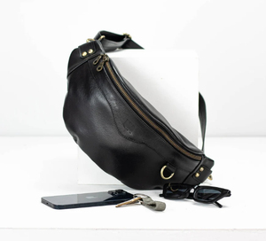 Leather <b>Belt</b> Bag with Spacious Interior Additional <b>Pockets</b> for Accessories Lightweight Zipper Closure Customizable Options - Product Image 2