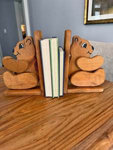 Porte-livres en bois sculpté à la main en forme d'ours, séparateurs d'étagères marron, supports décoratifs pour livres pour le salon - Product Image 2