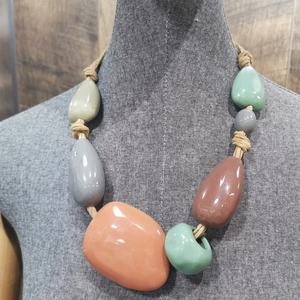 Luxury Vintage Geometric Fashion Resin Beaded <b>Necklace</b> Glossy Elegant <b>Statement</b> Jewelry Unisex for Weddings Parties Stylish - Product Image 1