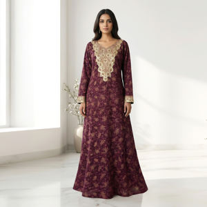 Robe Kaftan Arabe Contemporaine BSY avec Broderie au Col, Modèle Jilbab pour Femme, Longueur Ras du Sol, Idéale pour les Fêtes Islamiques, l'Aïd et le Ramadan - Product Image 1