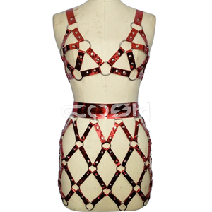 Ensemble 2 pièces sexy en PVC métallisé rouge : soutien-gorge cage et jupe-harnais ajourée avec anneaux en O - Product Image 1
