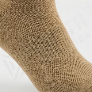 Chaussettes de sport personnalisées OEM de haute qualité pour hommes et femmes, respirantes, colorées, pour l'entraînement et la performance - Product Image 5