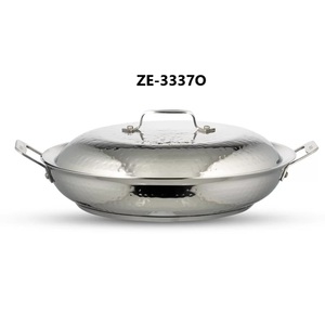 Cacerola de Acero Inoxidable de Estilo Americano de Lujo, Diseño Martillado, Apta para Cocina de Inducción, Apta para Lavavajillas, 20 cm - Product Image 1