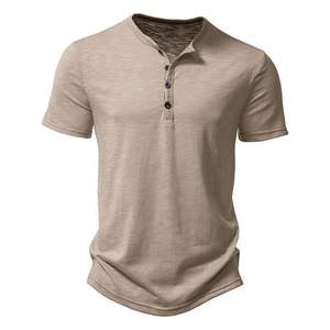Camiseta de Manga Corta para Hombre, Cuello Henley Clásico, Informal, 100% Algodón, Transpirable, Ecológica, con Logotipo Frontal, de Alta Calidad - Product Image 3