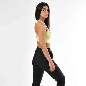Soutien-gorge de sport respirant sans coutures vert lime, maintien élevé, bande large, encolure dégagée, logo frontal, décoration en maille, brassière d'entraînement pour femme - Product Image 4