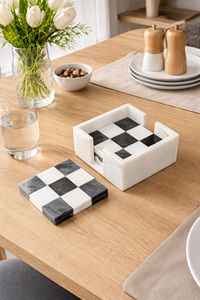 Sous-verre en marbre à motifs noirs et blancs, parfait pour les comptoirs de cuisine, les bars, les restaurants et la décoration de table. - Product Image 2