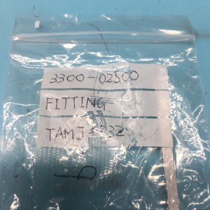 Conector AMAT 3300-02500 Hembra 3/8 T OD X 1/4 - Equipo y Piezas de Semiconductores de Confianza de Tradicción Global - Product Image 3