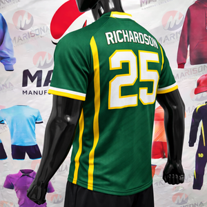 Camiseta de Fútbol Personalizada OEM de Talla Grande con Logotipo Frontal, Cuello en V, Antibacteriana, de Secado Rápido, Transpirable, 100% Poliéster, Estampada, Manga Corta - Product Image 3