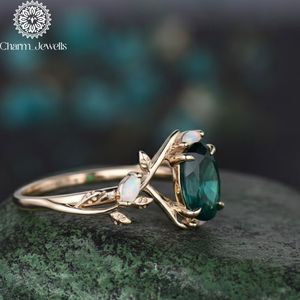 Bague de fiançailles pour femme en argent plaqué or rose avec moissanite taille coussin et sertissage à griffes, motif végétal, style classique - Product Image 4