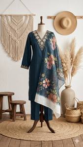 Ensemble de costume Color Bloom imprimé, ensemble Grace Kurta, ensemble de costume élégant pour tous les jours, ensemble Kurta avec dupatta lumineuse, ensemble de costume Classic Beauty - Product Image 1