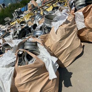 Déchets de jantes en alliage d'aluminium de haute qualité, 99 % de teneur en Al, paquet de 50 kg, fabriqué en Thaïlande, vente en gros rapide - Product Image 2
