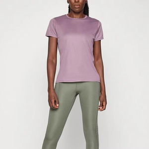 Camiseta Promocional de Algodón Suave para Mujer, Camiseta Informal de Diseño Moderno y Sencillo para Mujer, Camiseta Ligera de Verano de 160 GSM para Mujer - Product Image 2