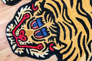 Tapis de salon bohème en forme de tigre, tufté à la main, en laine et acrylique, imprimé animal, avec dos antidérapant en caoutchouc - Product Image 4