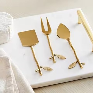 ชุดอุปกรณ์ชีสสุดหรู ทำจากสแตนเลส มีดชีสสำหรับเสิร์ฟในครัว อุปกรณ์เสริมสำหรับเตรียมอาหาร - Product Image 1