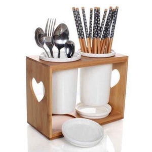 Porta Cubiertos de Bambú para Montar en la Pared con Ganchos Metálicos, Escurridor de Utensilios con 2 Ranuras para Almacenamiento y Organización en la Cocina - Product Image 5