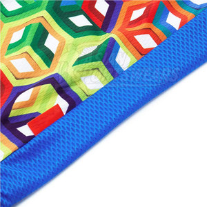 Tenue d'entraînement athlétique moderne, uniforme de cyclisme respirant avec panneaux coupe-vent, 100 % polyester pour un confort optimal lors des sorties en extérieur - Product Image 5