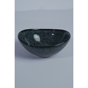 Plat à sauce soja personnalisé fait main en grès, finition brillante à glaçure réactive, style Japandi, Agung Keramik, compatible lave-vaisselle - Product Image 6