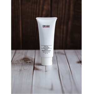 Nettoyant Visage Doux Équilibrant Hydratation à Base de Plantes Naturelles, Nettoyage Profond, Anti-Démodicidin, pour Tous Types de Peaux Féminines – Soin Nutritionnel Singapour - Product Image 3