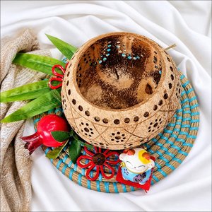 Circular hole coconut shell container for display <b>candles</b> <b>cheap</b> price <b>candle</b> holder stand home decoration - Product Image 6