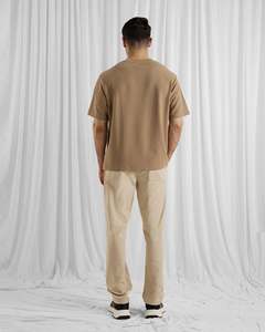 เสื้อยืดแขนสั้นผู้ชายคุณภาพสูง ผ้าฝ้ายนุ่ม สวมใส่สบาย ออกแบบพิมพ์ลายได้ตามต้องการ รับผลิตแบบ OEM - Product Image 4