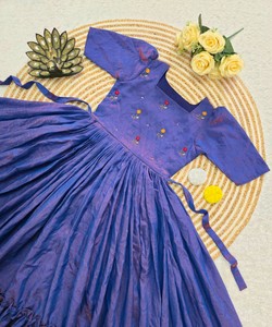 ชุดคุร์ตีผ้าฝ้ายทอมือแฟนซี NC VICHITRA ความยาวปานกลาง สวมใส่ได้ทุกวัน สไตล์ชาติพันธุ์ สีน้ำเงิน - Product Image 4