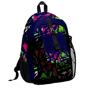 Sac à dos de football avec logo et nom de joueur personnalisés, impression de couleurs sur mesure, fabricant de sacs à dos de football de qualité export pour les professionnels - Product Image 1