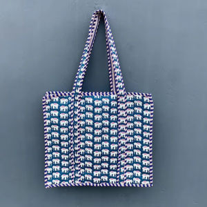 Bolso de mano portátil de algodón Kantha acolchado hecho a mano con cremallera, personalizable, grande, estilo bohemio, para playa, viaje, compras, con interior bordado - Product Image 1