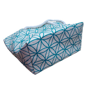 Exclusiva Bolsa de Playa de Lona de Algodón de 12 Oz con Estampado Floral para Niñas, Logotipo Personalizado, Asa de Cuerda Trenzada, Bolsillo Colgante con Cierre, Diseño Geométrico - Product Image 3