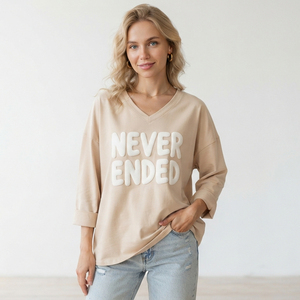 T-shirts à manches longues col en V imprimés sur mesure pour femmes, de haute qualité, pour usage quotidien, conception personnalisée OEM, t-shirt ample - Product Image 1
