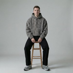 Hoodie en laine tricotée surdimensionné pour homme, coupe courte, manches lanternes, couleur unie, anti-boulochage, sans doublure, idéal pour l'hiver - Product Image 2