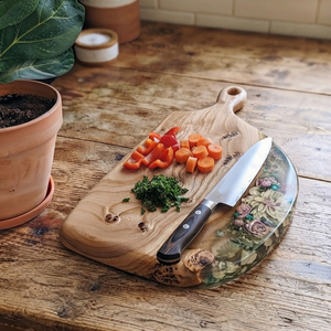 Exquisite Burl Wooden Chopping Board Features Edge <b>Clear</b> <b>Resin</b> Inlay Packed With Real Pressed Floral Blooms For Cutting Vegies - Product Image 6