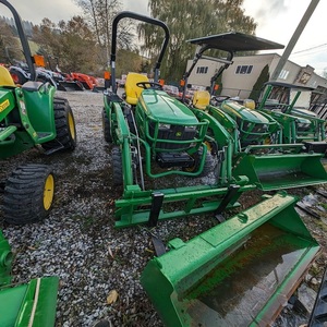 Tractor Agrícola Multifuncional John Deere 2025R 4WD en Oferta, con Motor Diésel, Cabina con Aire Acondicionado y Bomba - Product Image 6
