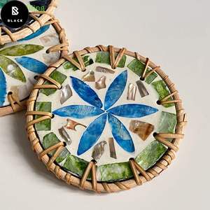 Hermosos Salvamanteles de Concha Marina, Delicados Salvamanteles de Ratán Tejido a Mano, Antideslizantes y Reutilizables para Decoración de Mesa - Product Image 2