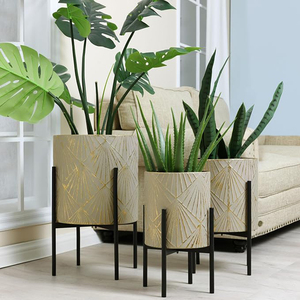 Macetas para Plantas de Interior, Juego de 3 Macetas con Soporte, Macetas Modernas Decorativas de Metal para Plantas de Piso, Color Verde Grisáceo - Product Image 1