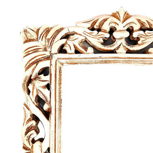 Marco de Fotos de Madera Hecho a Mano Tradicional con Vetas Naturales para Exhibición en Mesa, Decoración Rústica y Atemporal para Hogar u Oficina - Product Image 5