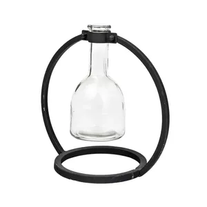 Vase à fleurs en métal artisanal de qualité supérieure, artisanat de designer pour les hôtels de luxe, les restaurants, les lieux de mariage et les projets de décoration intérieure - Product Image 2