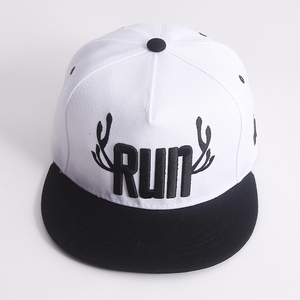 Casquette Snapback UNIZA Blanche à Visière Noire, Logo Brodé 3D, Unisexe Adulte, Décontractée, 100% Coton Toile, Quatre Saisons, Design 6 Panneaux - Product Image 1