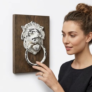 Timbre de puerta tradicional con cabeza de león, de hierro fundido, para entrada de cocina, diseño duradero en blanco envejecido, con cuentas decorativas, ecológico. - Product Image 2