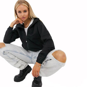Chaqueta Bomber Corta Impermeable y Cortavientos Ecológica para Mujer, Estilo Moderno, para Invierno 2026 - Product Image 2