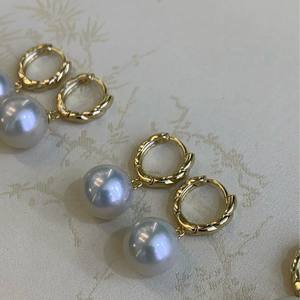 Boucles d'oreilles en perles naturelles à talons hauts, élégantes et raffinées, style féminin, luxe léger, haut de gamme, tempérament simple, boucles d'oreilles en perles - Product Image 3