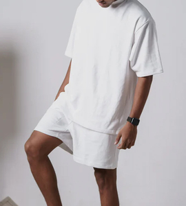 T-shirt imprimé léopard à manches courtes pour hommes et femmes, coupe décontractée à épaules tombantes, 100 % polyester, séchage rapide, anti-boulochage, collection automne - Product Image 4
